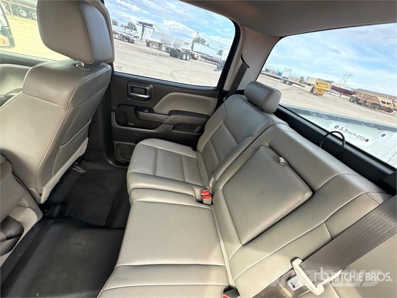 Chevrolet Silverado 2500 HD 4x4 Crew Cab Pickup Iné