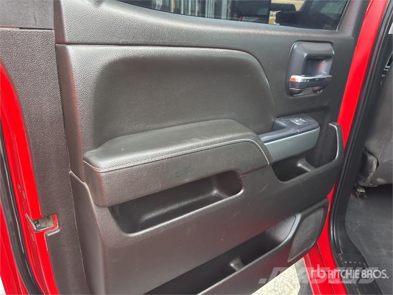 Chevrolet Silverado 2500HD 4x4 Crew Cab Pickup Ostalo