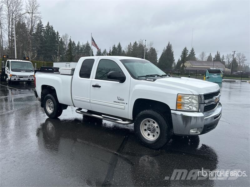 Chevrolet Silverado 2500HD 4x4 Extended Cab Pickup Ostalo