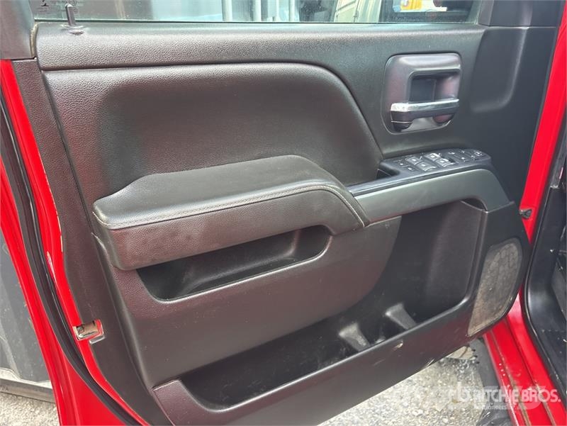 Chevrolet Silverado 2500HD 4x4 Crew Cab Pickup Ostalo