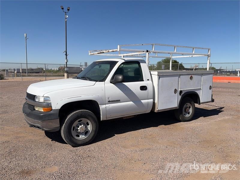 Chevrolet Silverado 2500HD 4x2 Utility Truck Pick-upy / Pojazdy z otwieranymi burtami