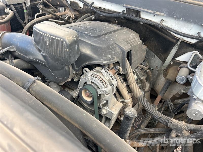 Chevrolet Silverado 2500 HD 4x2 Extended Cab Pickup Прочие фургоны
