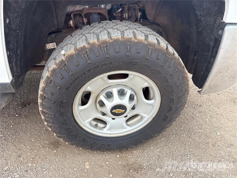 Chevrolet Silverado 2500 HD 4x4 Crew Cab Pickup Iné