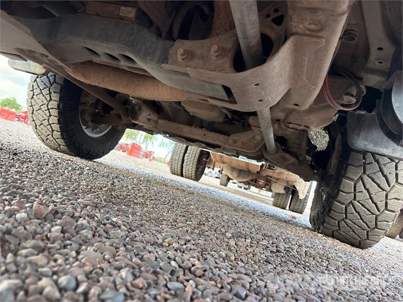Chevrolet Silverado 2500HD Z71 4x4 Crew Cab Pickup その他