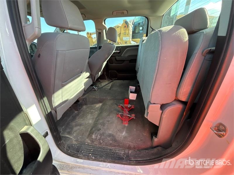 Chevrolet Silverado 2500HD 4x4 Crew Cab Pickup Other