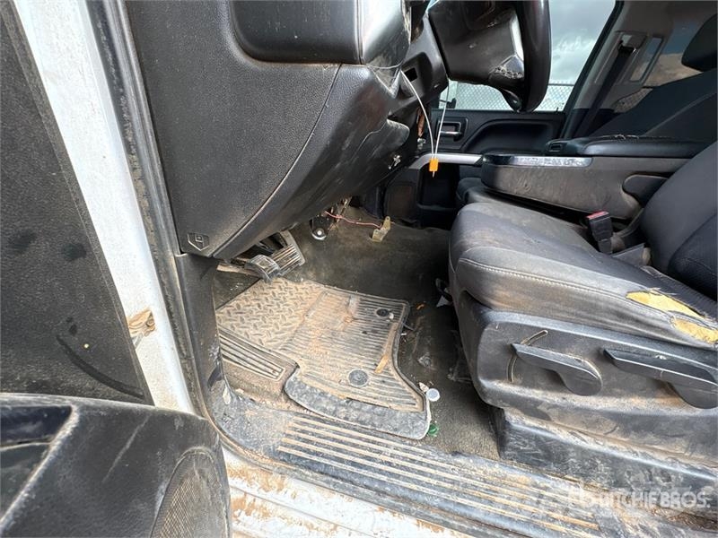 Chevrolet Silverado 2500HD Custom 4x4 Utility Truck ピックアップ／ドロップサイド