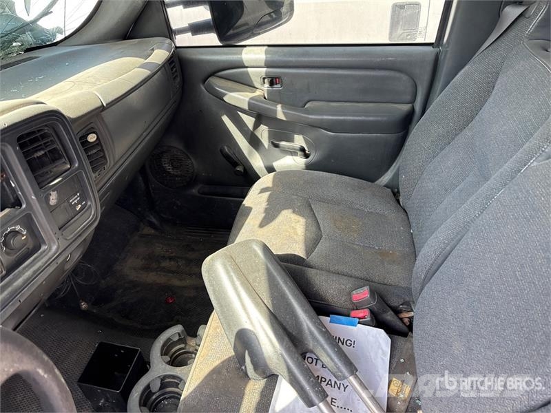 Chevrolet Silverado 2500HD 4x2 Utility Truck Pik up kamioni