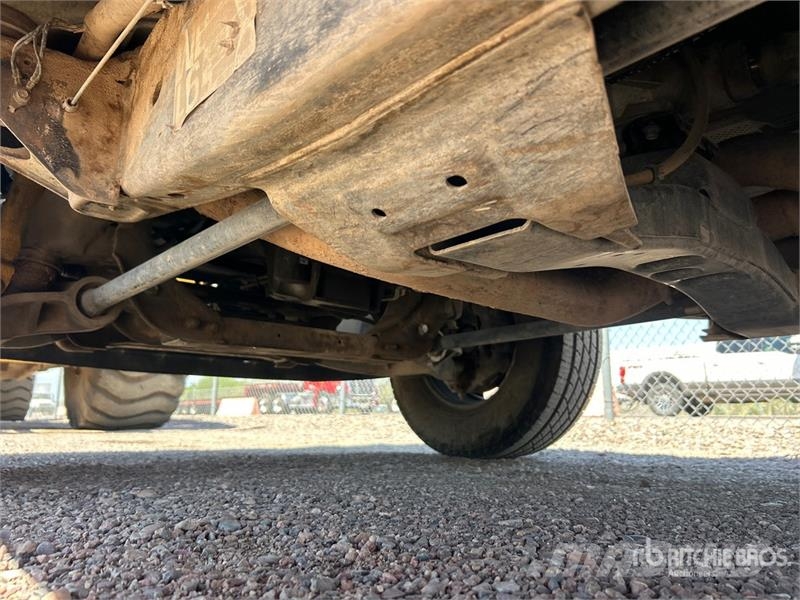 Chevrolet Silverado 2500HD 4x2 Utility Truck شاحنات خفيفة/مفصلية الجوانب