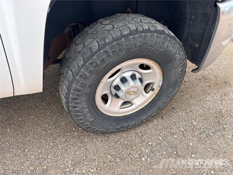 Chevrolet Silverado 2500HD 4x4 Pickup 其他