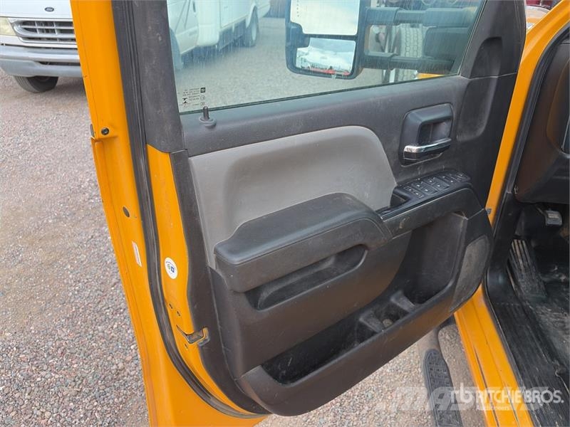 Chevrolet Silverado 2500HD 4x2 Extended Cab 4X2 Utility Truc Pick up/Dropside