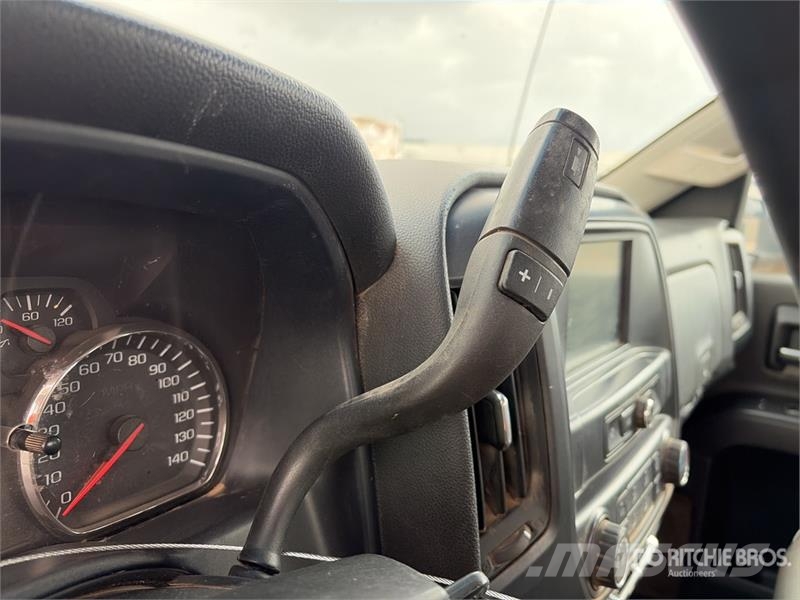 Chevrolet Silverado 2500HD 4x2 Extended Cab 4X2 Utility Truc Pick up/Dropside