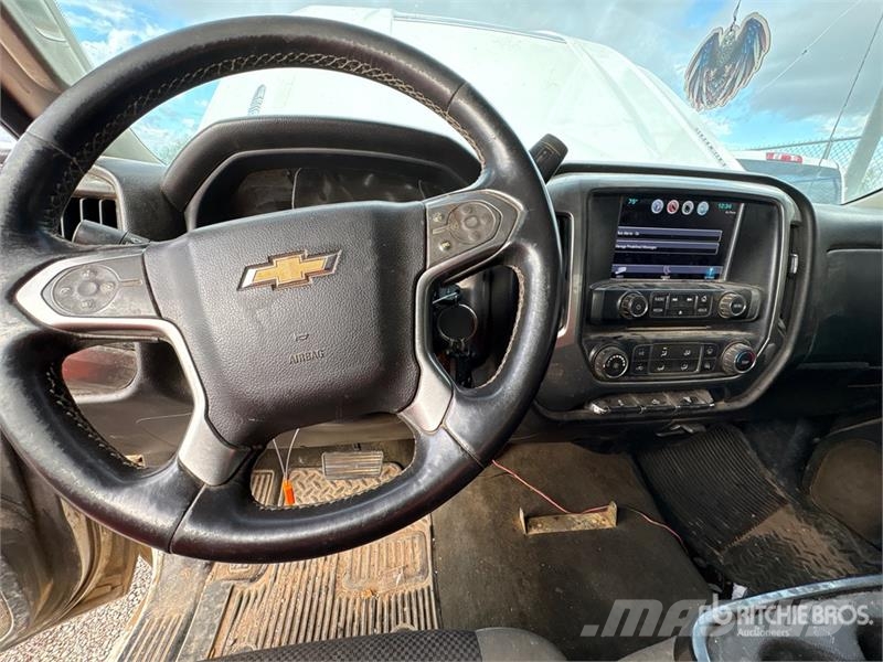 Chevrolet Silverado 2500HD Custom 4x4 Utility Truck ピックアップ／ドロップサイド