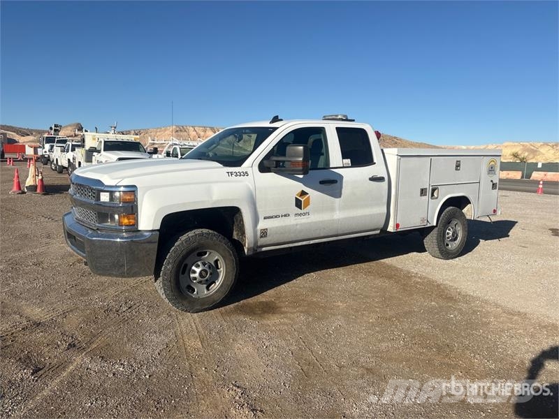 Chevrolet Silverado 2500HD 4x4 Crew Cab Utility Truck 픽업/드롭사이드