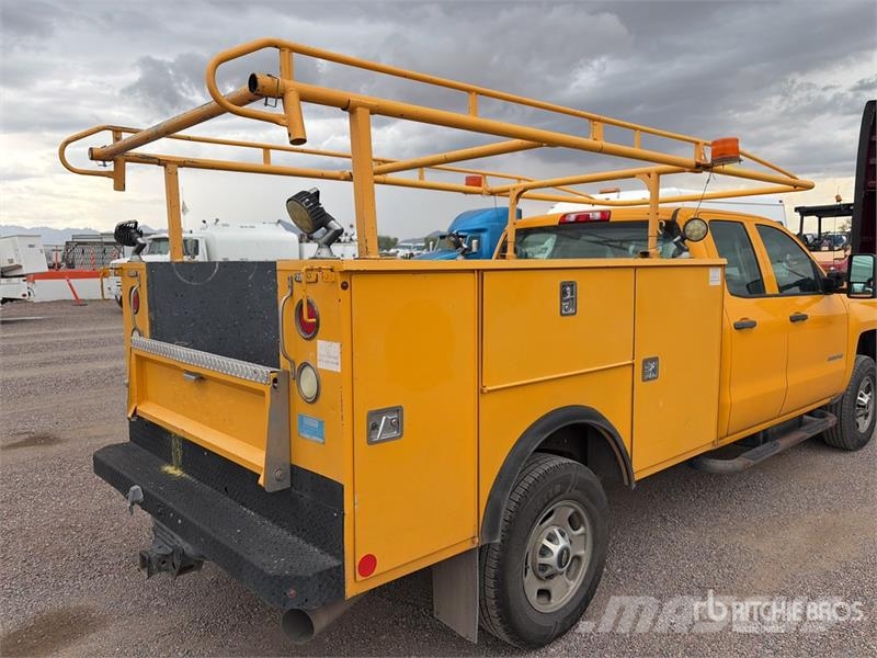Chevrolet Silverado 2500HD 4x2 Extended Cab 4X2 Utility Truc Pick up/Dropside