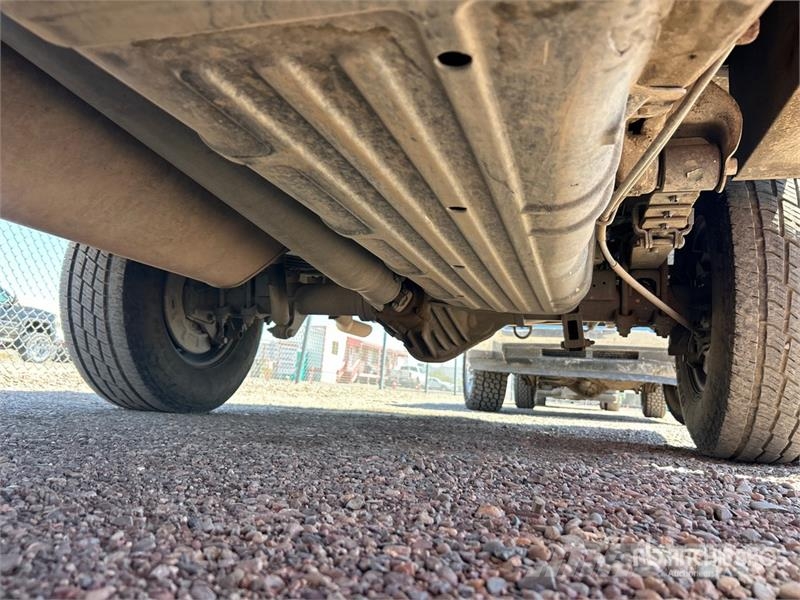 Chevrolet Silverado 2500HD 4x2 Utility Truck شاحنات خفيفة/مفصلية الجوانب