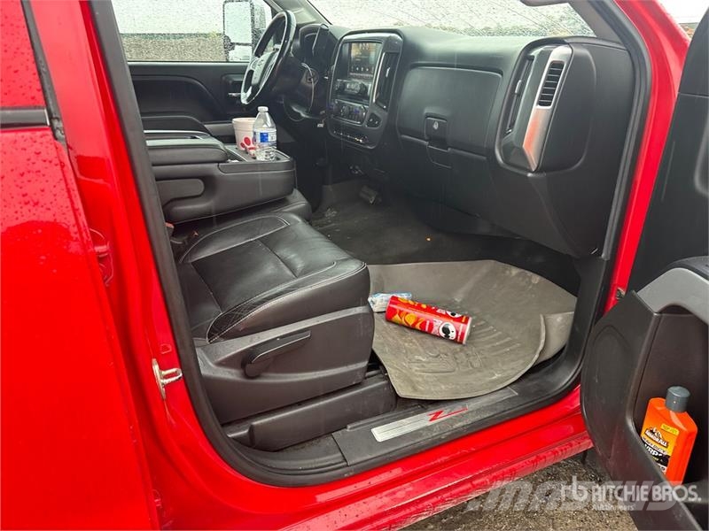 Chevrolet Silverado 2500HD 4x4 Crew Cab Pickup Drugi