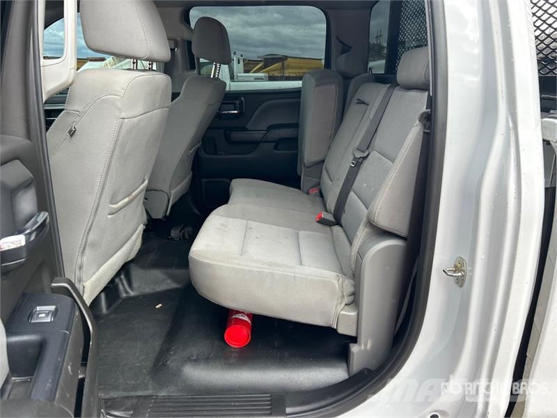 Chevrolet Silverado 2500HD 4x4 Crew Cab Pickup Andre