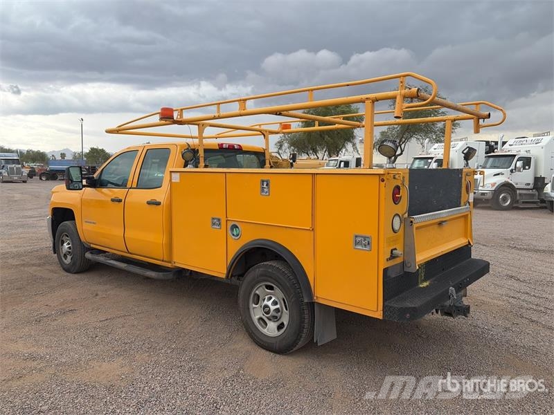 Chevrolet Silverado 2500HD 4x2 Extended Cab 4X2 Utility Truc Pick up/Dropside