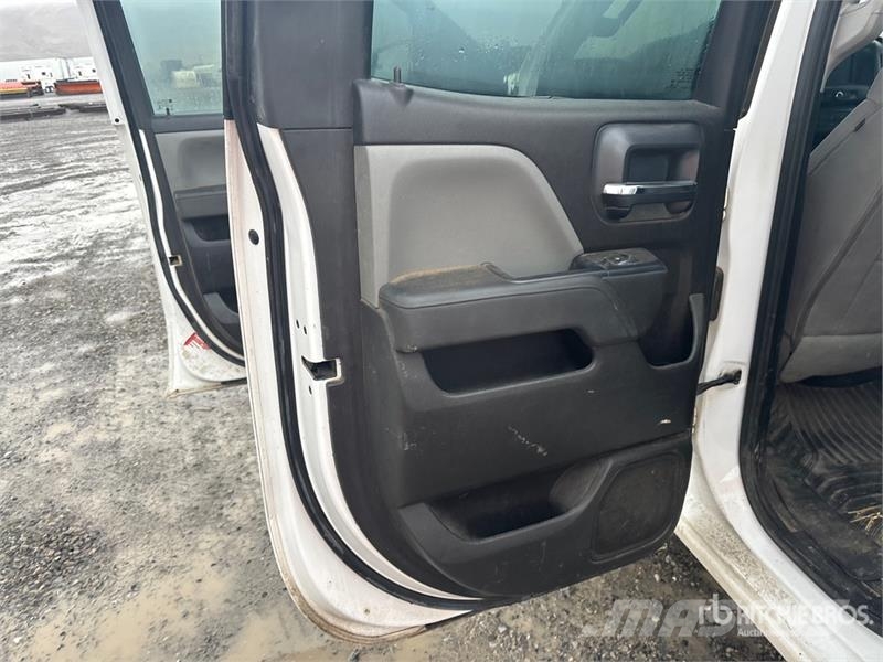 Chevrolet Silverado 2500HD 4x4 Extended Cab Pickup Drugi