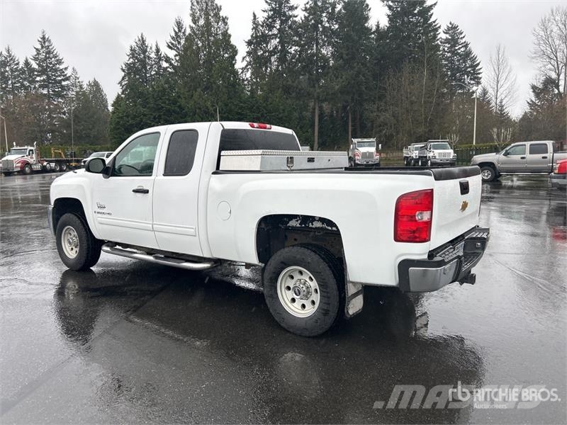 Chevrolet Silverado 2500HD 4x4 Extended Cab Pickup Ostalo