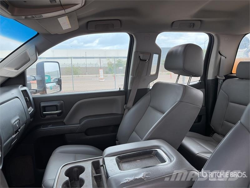 Chevrolet Silverado 2500HD 4x2 Extended Cab 4X2 Utility Truc Pick up/Dropside