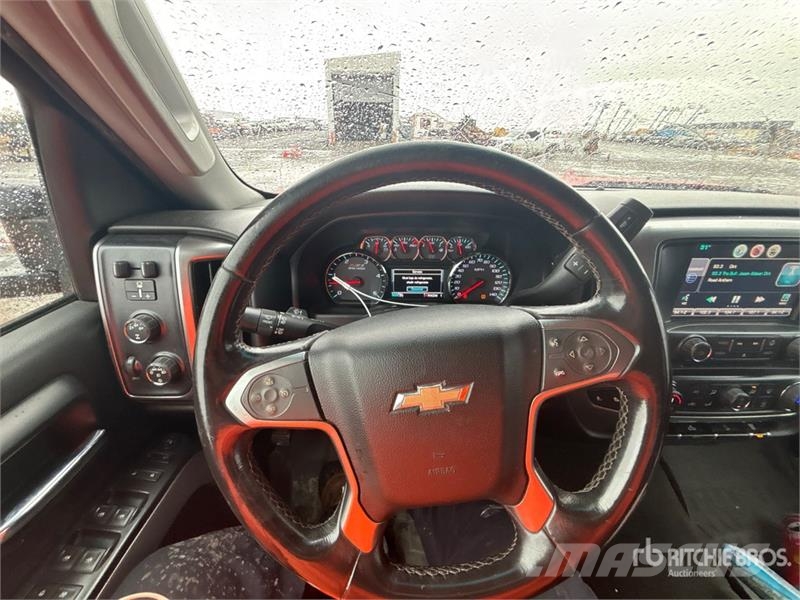 Chevrolet Silverado 2500HD 4x4 Crew Cab Pickup Drugi