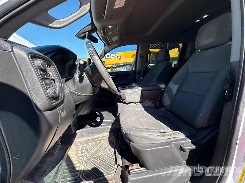 Chevrolet Silverado 2500 HD Z71 4x4 Crew Cab Pickup (Inopera Diger