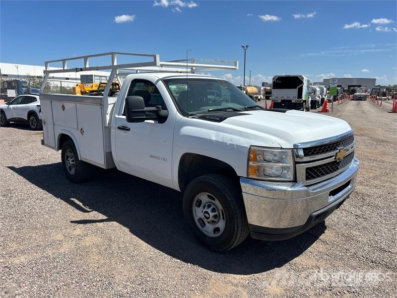 Chevrolet Silverado 2500HD 4x2 Utility Truck شاحنات خفيفة/مفصلية الجوانب
