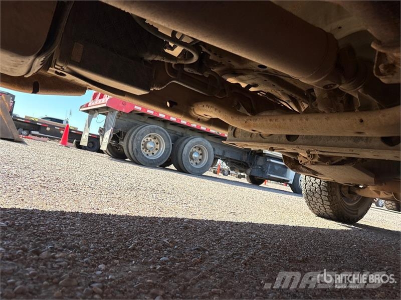 Chevrolet Silverado 2500 HD Z71 4x4 Crew Cab Pickup (Inopera Diger