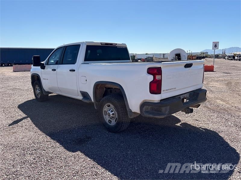 Chevrolet Silverado 2500 HD Z71 4x4 Crew Cab Pickup (Inopera Diger