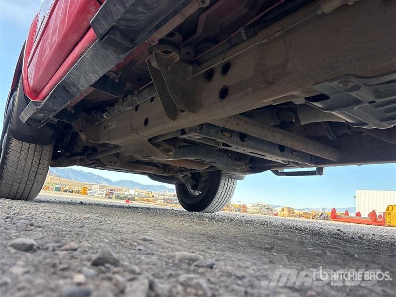 Chevrolet Silverado 2500HD 4x4 Crew Cab Pickup Ostalo