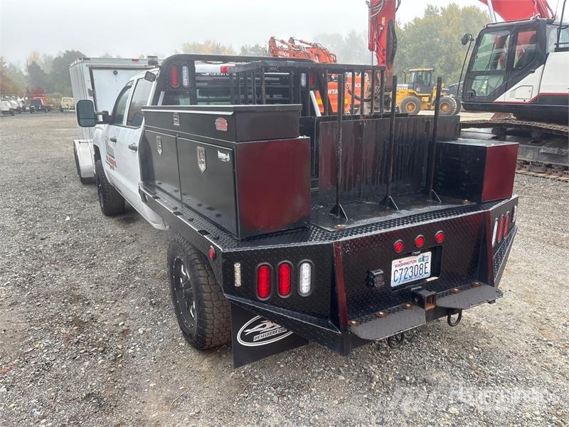 Chevrolet Silverado 2500HD 플랫베드/드롭사이드 트럭