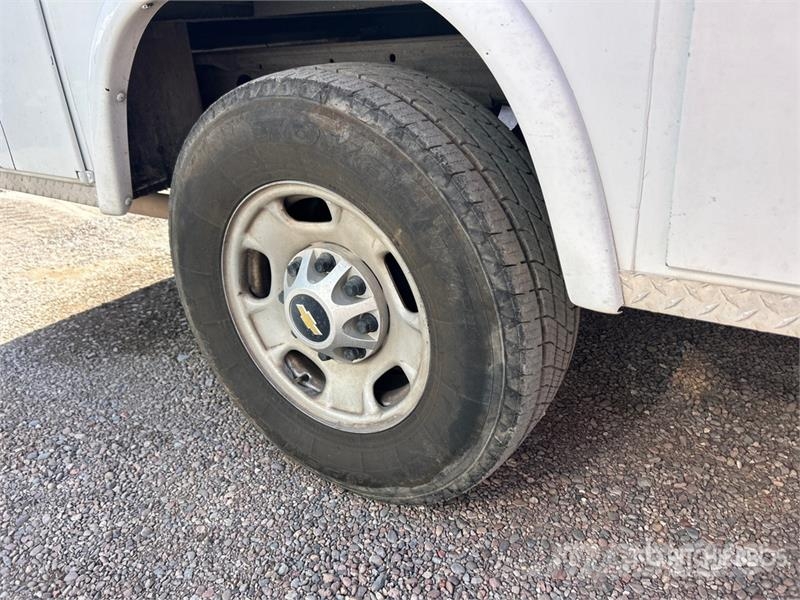 Chevrolet Silverado 2500HD 4x2 Utility Truck شاحنات خفيفة/مفصلية الجوانب