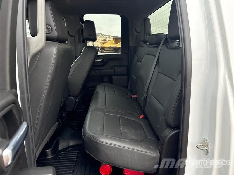 Chevrolet Silverado 2500HD 4x4 Extended Cab Pickup 其他