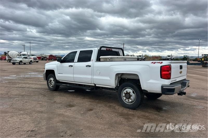Chevrolet Silverado 2500HD 4x4 Crew Cab Pickup Andre