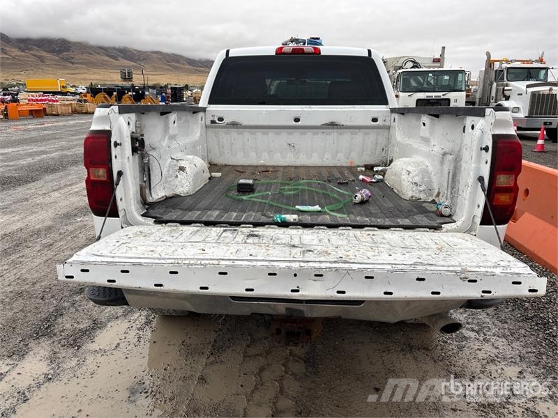 Chevrolet Silverado 2500HD 4x4 Extended Cab Pickup Drugi