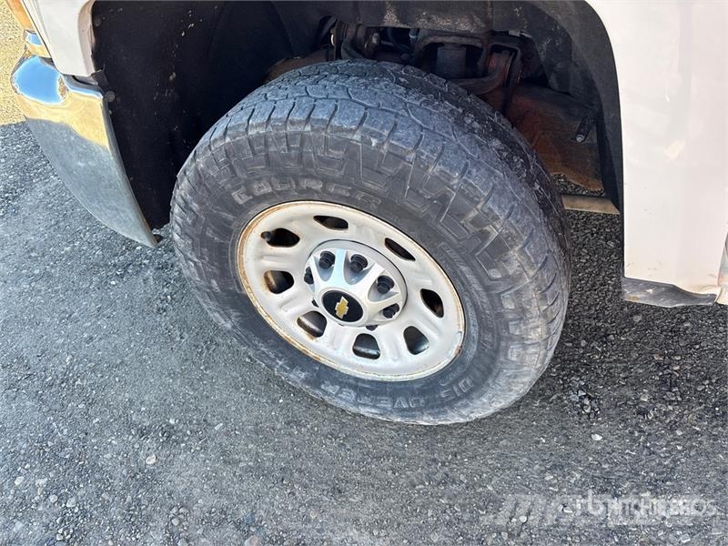 Chevrolet Silverado 2500HD 4x4 Crew Cab Pickup Other