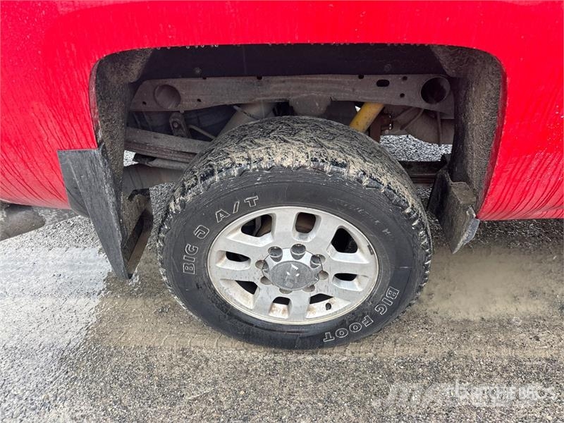 Chevrolet Silverado 2500HD 4x4 Crew Cab Pickup Drugi