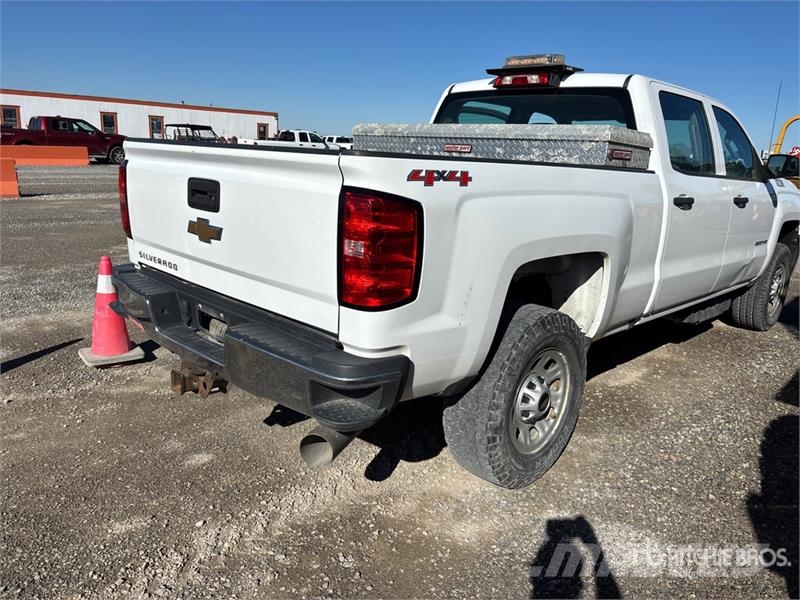 Chevrolet Silverado 2500HD 4x4 Crew Cab Pickup Other