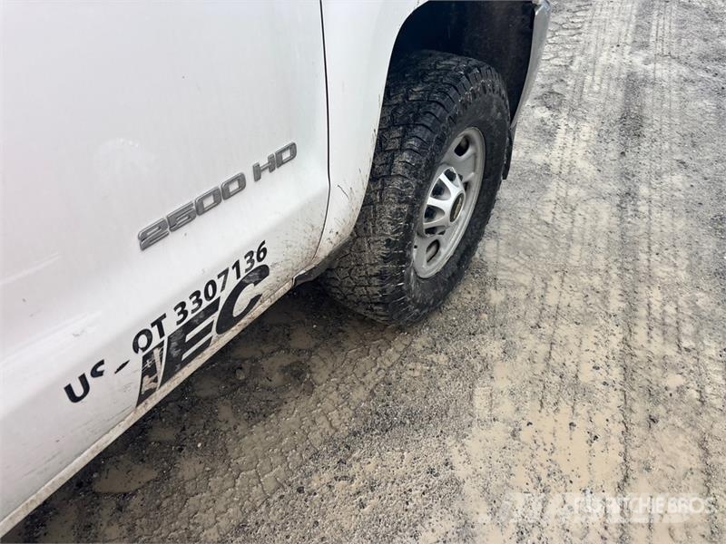Chevrolet Silverado 2500HD 4x4 Extended Cab Pickup Drugi