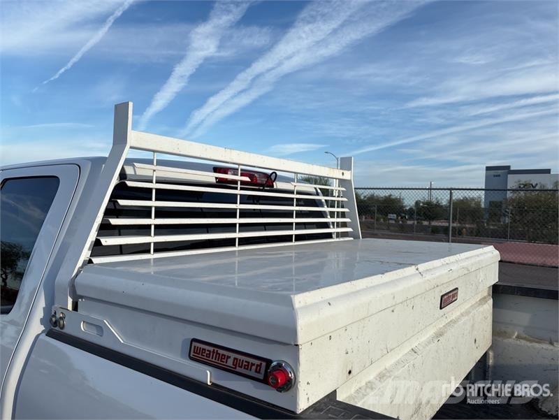 Chevrolet Silverado 2500 HD 4x2 Extended Cab Pickup Други