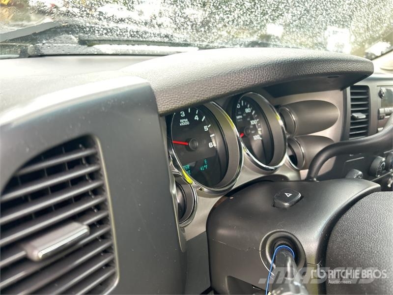 Chevrolet Silverado 2500HD 4x4 Extended Cab Pickup Ostalo