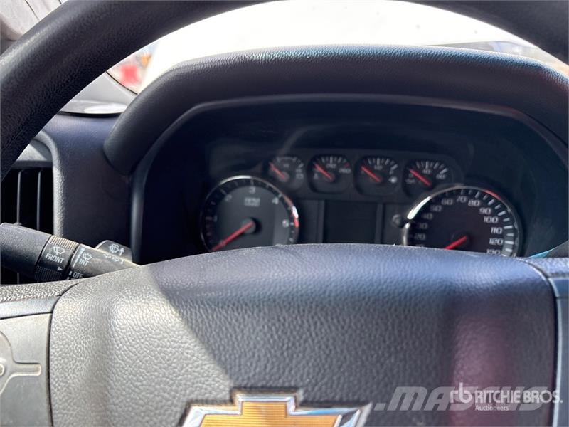 Chevrolet Silverado 2500HD Custom 4x2 Extended Cab Pickup Drugi