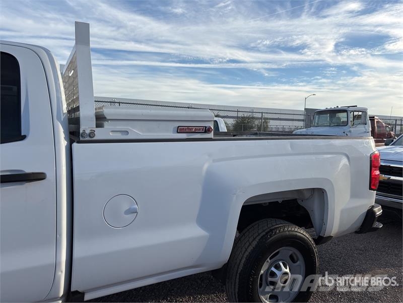 Chevrolet Silverado 2500 HD 4x2 Extended Cab Pickup Други