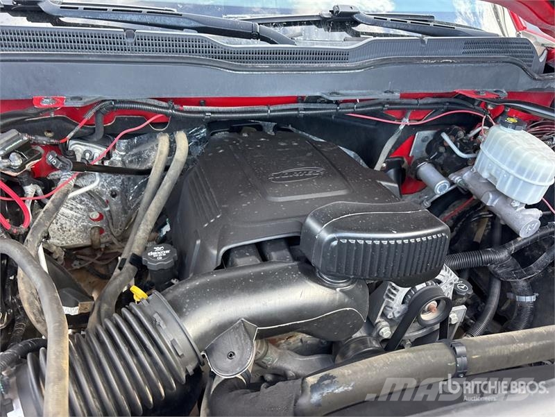 Chevrolet Silverado 2500HD 4x4 Crew Cab Pickup Ostalo