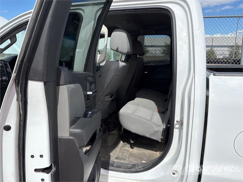 Chevrolet Silverado 2500HD Custom 4x2 Extended Cab Pickup Drugi