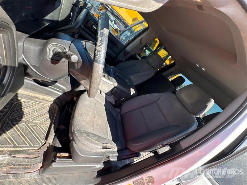 Chevrolet Silverado 2500 HD Z71 4x4 Crew Cab Pickup (Inopera Diger