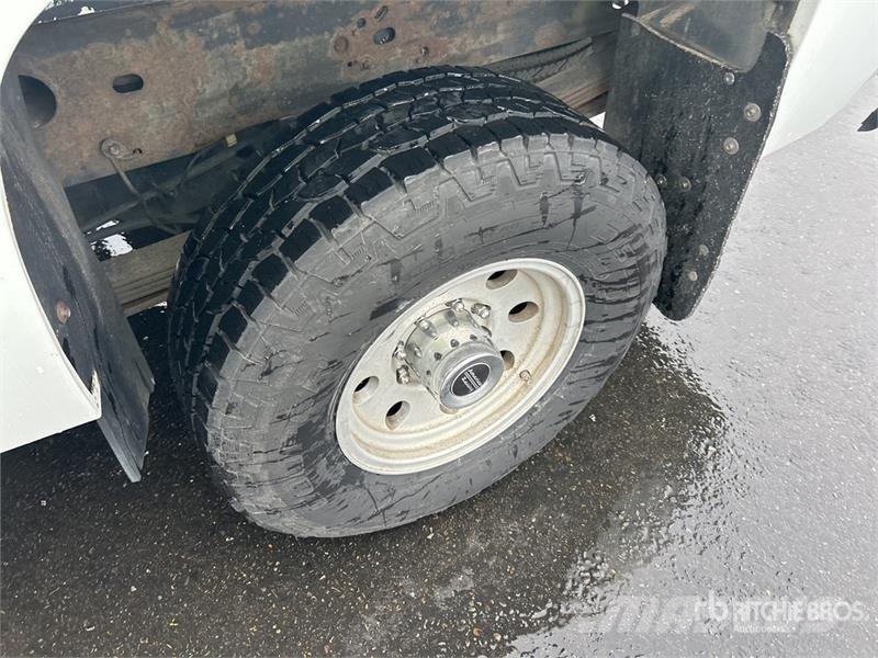 Chevrolet Silverado 2500HD 4x4 Extended Cab Pickup Ostalo