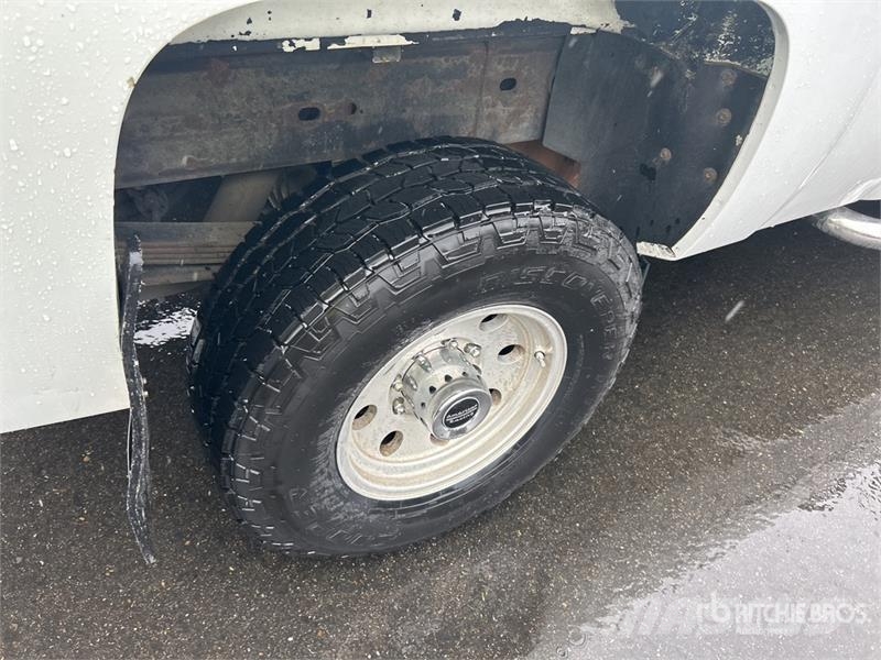 Chevrolet Silverado 2500HD 4x4 Extended Cab Pickup Ostalo
