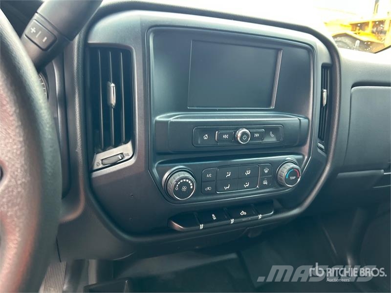 Chevrolet Silverado 2500HD 4x4 Crew Cab Pickup Andre